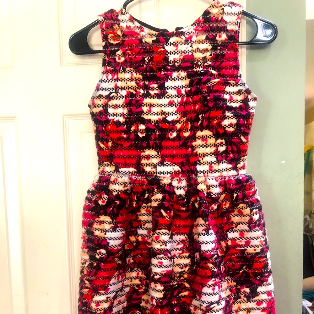 Girls Sleeveless eyelit floral dress